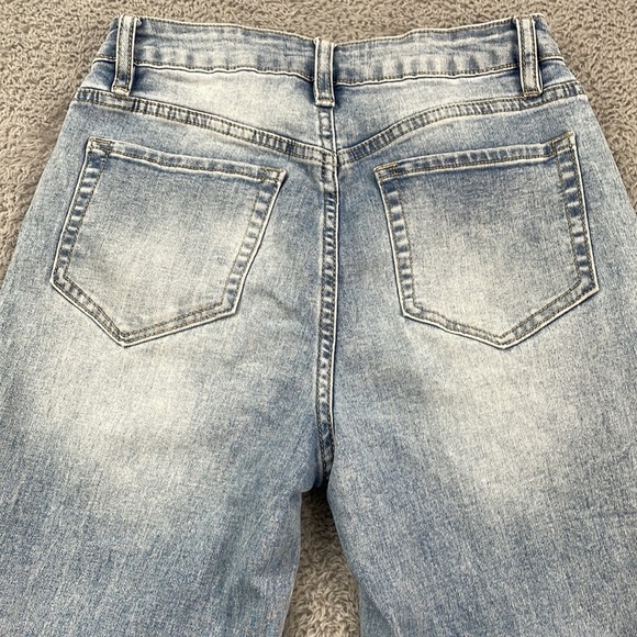 YMI Jeans Women's 5/27 High Rise Ankle Dream Fit Distressed Holes Frayed Cotton - Picture 9 of 15